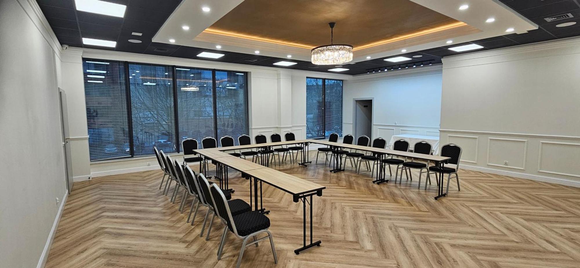 Hotel Mazowiecki Lodz Ngoại thất bức ảnh